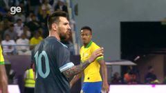 El gesto de Messi que encendió la polémica en Brasil