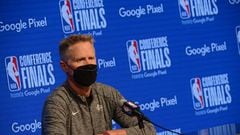 SAN FRANCISCO, CA - MAY 20: Head Coach Steve Kerr of the Golden State Warriors talks to the media after Game 2 of the 2022 NBA Playoffs Western Conference Finals against the Dallas Mavericks on May 20, 2022 at Chase Center in San Francisco, California. NOTE TO USER: User expressly acknowledges and agrees that, by downloading and or using this photograph, user is consenting to the terms and conditions of Getty Images License Agreement. Mandatory Copyright Notice: Copyright 2022 NBAE (Photo by Noah Graham/NBAE via Getty Images)