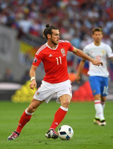 Gareth Bale in action during the UEFA EURO 2016 Group B match between Russia and Wales 