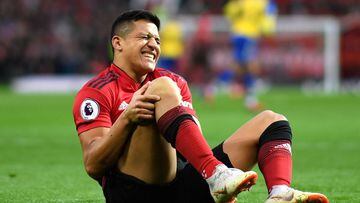 Sanchez out 'for six to eight weeks'