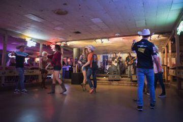 Presentación del GP de Austin bailando country, al más puro estilo americano.