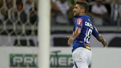 De Arrascaeta celebra un gol con Cruzeiro ante Atl&eacute;tico Mineiro.