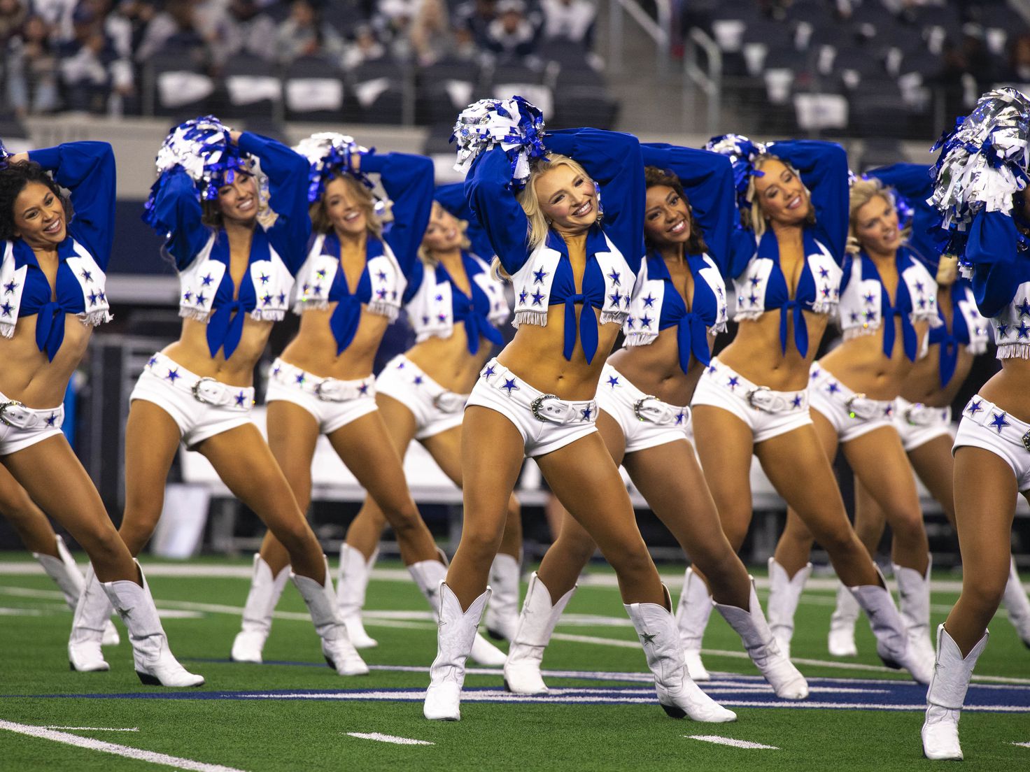 Sex on the Sidelines: How the N.F.L. Made a Game of Exploiting Cheerleaders