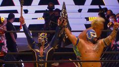 Puma King y DMT Azul festejan el rtiunfo en el ring