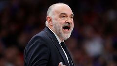 Real Madrid's head coach Pablo Laso gestures during the EuroLeague Final Four Semi-final match between FC Barcelona and Real Madrid at the Stark Arena in Belgrade on May 19, 2022. (Photo by Pedja Milosavljevic / AFP)