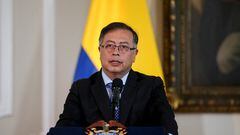 FILE PHOTO: Colombia's President Gustavo Petro attends a meeting to review cooperation on security, trade and climate change issues, at the headquarters of the Colombian Presidency, in Bogota, Colombia October 3, 2022. REUTERS/Luisa Gonzalez/Pool/File Photo