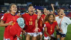 Jugadoras de España celebrando el triunfo sobre Alemania y la clasificación a la final del Mundial Femenina Sub 17 de la India.