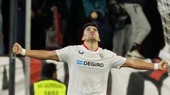 Marcos Acuña celebra un gol.