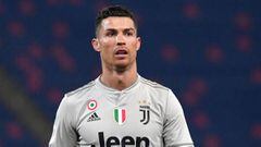 Cristiano Ronaldo abandonando el terreno de juego tras el partido entre el Bolonia y la Juventus del 12 de enero de 2019 en el estadio Renato-Dall&#039;Ara de Bolonia.