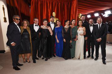 Los representantes de 'Argentina 1985', nominada a Mejor película de habla no inglesa.