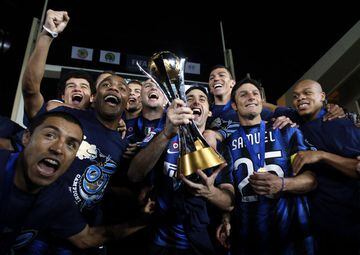 El Inter de Milán se convirtió en el último campeón italiano (hasta el momento) al coronarse campeón en Abu Dhabi ante el Mazembe, el equipo que se había proclamado campeón de África. Los italianos no dieron opción alguna a los africanos que, sin embargo,