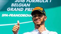 Hamilton, en el podio del GP de Bélgica.