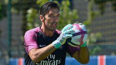 Buffon: "When I played against Chiesa's son I thought maybe it's time to retire..."