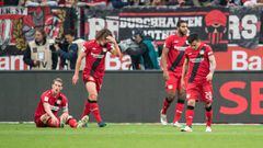 Chicharito pierde la titularidad y el Leverkusen es goleado