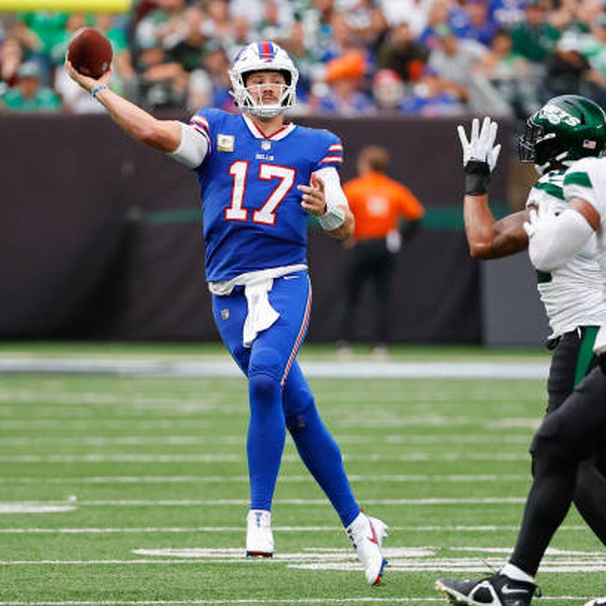 Bills' Josh Allen injury might not be as bad as it looked