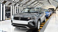 ¿Cuál es el plan de Volkswagen Group para la movilidad eléctrica y conducción autónoma?