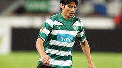 Jugó en el Sporting de Lisboa entre 2009 y 2012.
