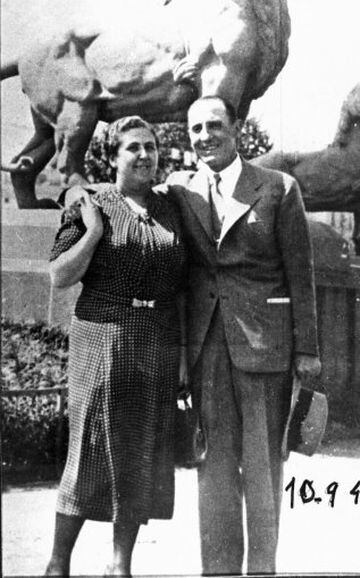 Bernabéu junto a su esposa