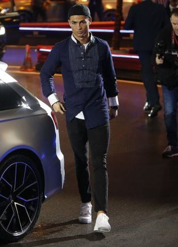 'Christian Dior Denim Flow' as Madrid squad attend Audi event