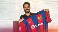 Gündogan posa con la camiseta del Barça.