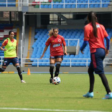 La Selección Femenina de Mayores está lista para el amistoso frente a Argentina. El equipo de Nelson Abadía realizó su último entrenamiento en el Pascual Guerrero, sede del partido.