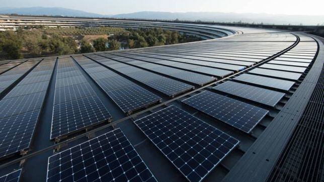 Requirements to receive up to 30% for the tax credit for solar panels in 2023