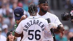 SEATTLE, WASHINGTON - JULY 10: Randy Arozarena #56 of the Tampa Bay Rays hugs Luis Robert Jr. #88 of the Chicago White Sox during the T-Mobile Home Run Derby at T-Mobile Park on July 10, 2023 in Seattle, Washington.   Steph Chambers/Getty Images/AFP (Photo by Steph Chambers / GETTY IMAGES NORTH AMERICA / Getty Images via AFP)