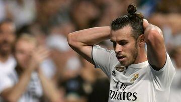 Bale se lamenta durante el derbi ante el Atl&eacute;tico.