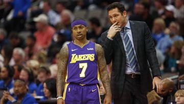DALLAS, TX - FEBRUARY 10: Head coach Luke Walton of the Los Angeles Lakers has a word with his player Isaiah Thomas #7 in the first half at American Airlines Center on February 10, 2018 in Dallas, Texas.   Ron Jenkins/Getty Images/AFP == FOR NEWSPAPERS, 