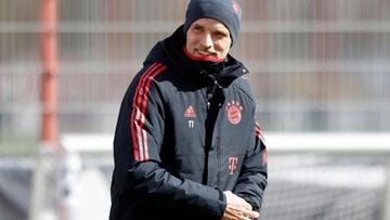 Newly-appointed Bayern Munich coach Thomas Tuchel smiles as he oversees his first training session at German first division Bundesliga football club FC Bayern Munich on March 28, 2023 in Munich, southern Germany. - Tuchel, 49, has been appointed on a contract that runs until 2025 after Julian Nagelsmann was dismissed in just his second season in charge of Bayern. (Photo by MICHAELA REHLE / AFP)