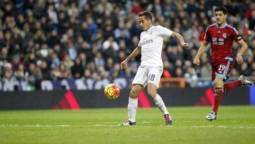 Lucas V&aacute;zquez playing for Madrid against Real Sociedad. 