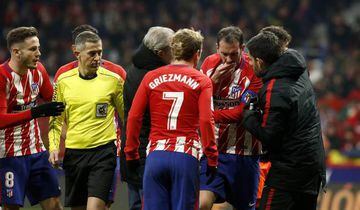 Godín lost several teeth in the collision with Valencia keeper Neto
