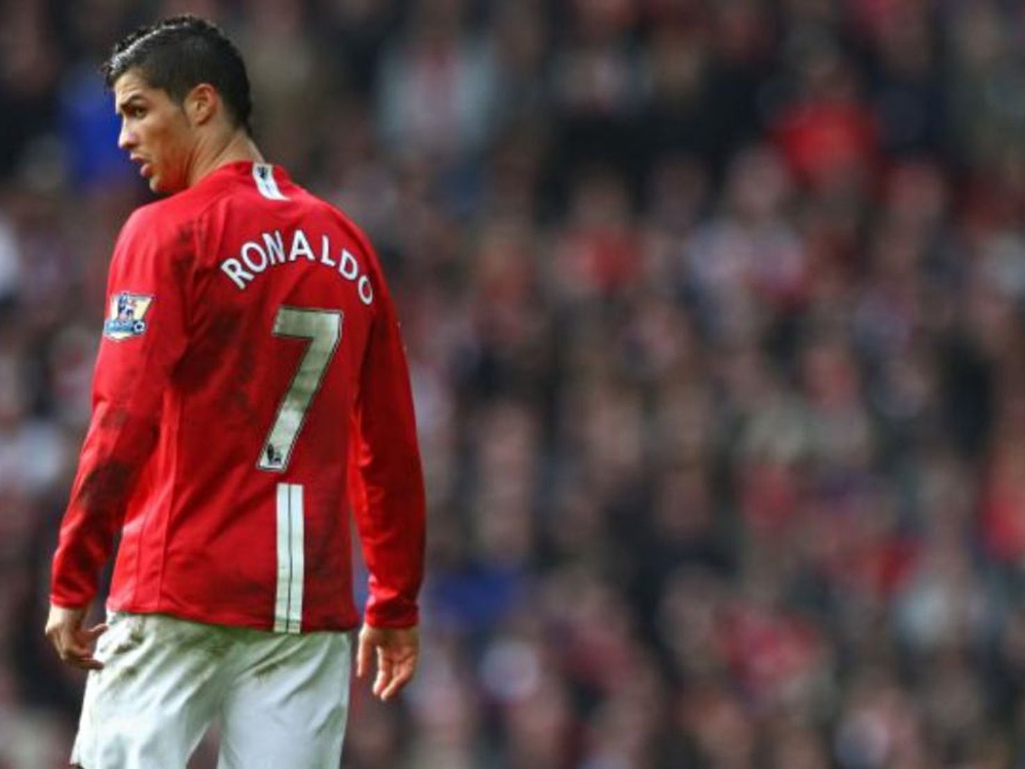 What shirt number will Cristiano Ronaldo wear at Manchester United?