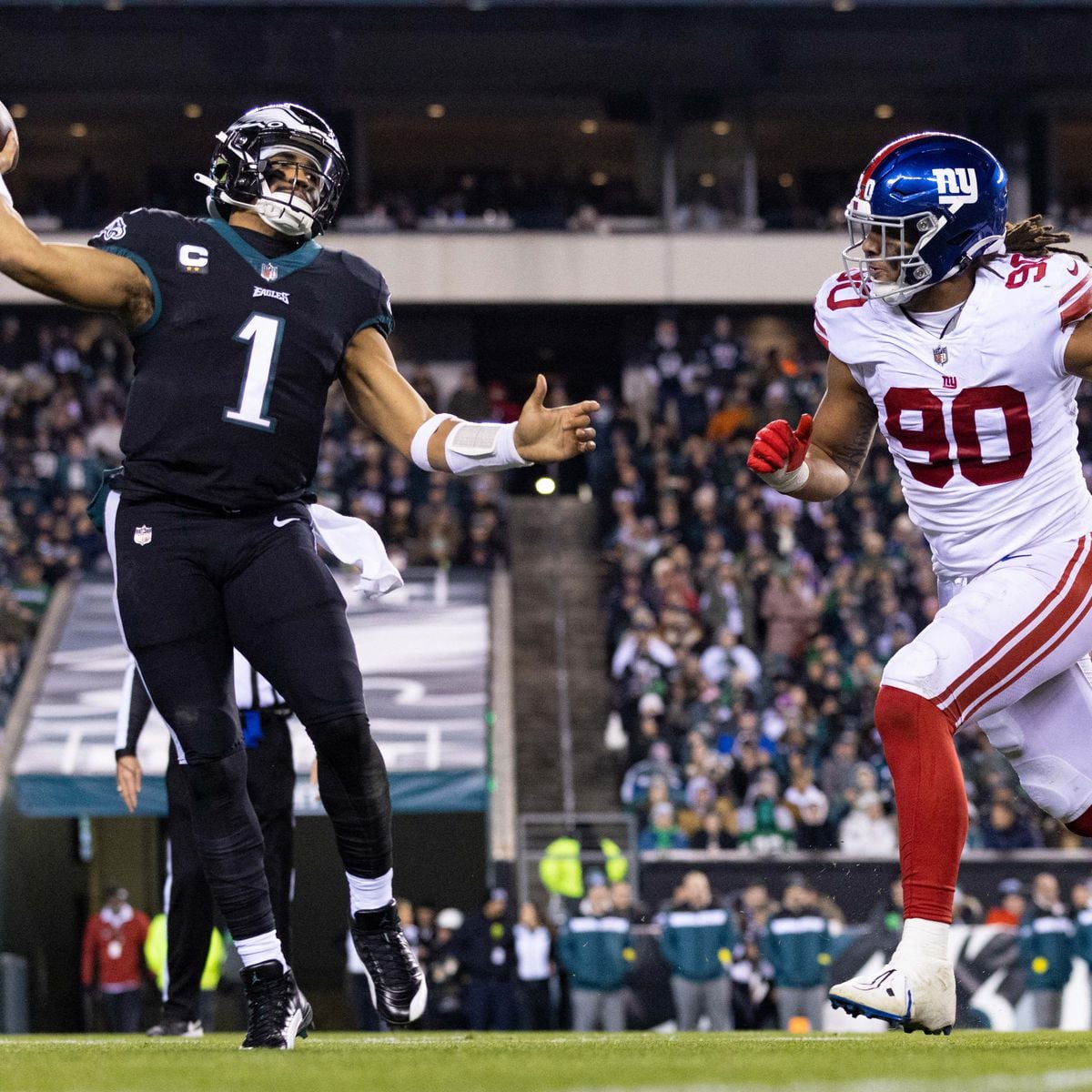 How much do tickets for the Giants vs Eagles NFL Divisional Round game  cost? - AS USA