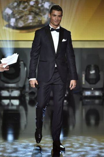 Real Madrid and Portugal's forward Cristiano Ronaldo walks on stage during the 2015 FIFA Ballon d'Or award ceremony at the Kongresshaus in Zurich on January 11, 2016.