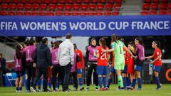 Soccer Football - Women&#039;s World Cup - Group F - Chile v Sweden - Roazhon Park, Rennes, France - June 11, 2019  Chile players react after the match  REUTERS/Stephane Mahe