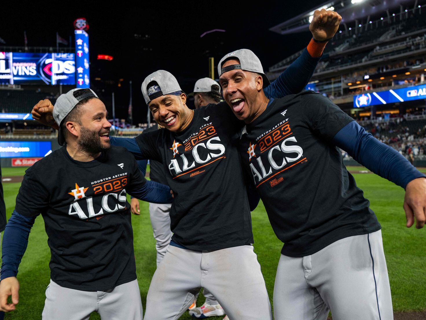 Lids Houston Astros 2022 World Series Champions Waiving Flag