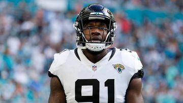 El defensive end se ha negado a firmar la etiqueta de jugador franquicia con los Jaguars y ha manifestado sus deseos por salir de Jacksonville.