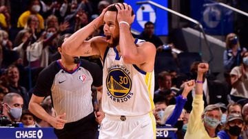 NBA: Warriors, Bulls dealt first defeats as Jazz stay unbeaten