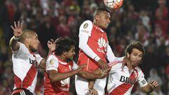 Santa Fe y River Plate empataron sin goles en la Recopa Sudamericana.
