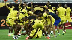 Ecuador&#039;s national team players practice during a training session at University of Phoenix Stadium in Glendale, Arizona on June 07, 2016. Ecuador will face Peru on June 8th in their Copa America Centenario match.