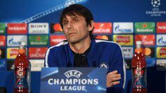LONDON, ENGLAND - FEBRUARY 19:  Chelsea Manager, Antonio Conte looks on during a Chelsea FC Press Conference ahead of their Champions League last 16 match against FC Barcelona at Stamford Bridge on February 19, 2018 in London, England.  (Photo by Mike Hew