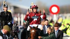 Tiger Roll wins Grand National in thrilling finish