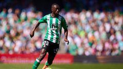 SEVILLE, SPAIN - MARCH 19: Youssouf Sabaly of Real Betis in action during the LaLiga Santander match between Real Betis and RCD Mallorca at Estadio Benito Villamarin on March 19, 2023 in Seville, Spain. (Photo by Fran Santiago/Getty Images)