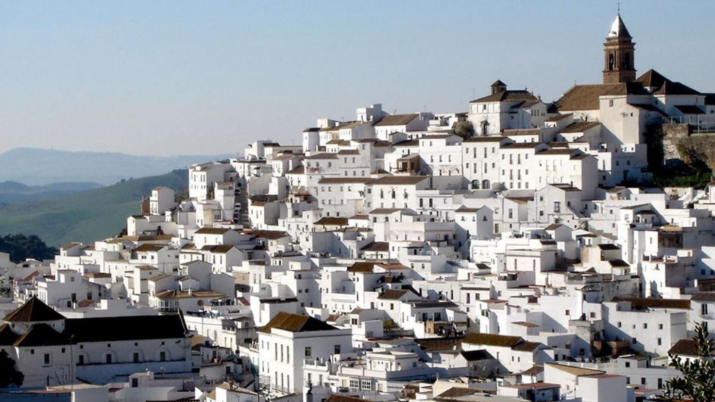 Por qué las casas de los pueblos en Andalucía son blancas y qué tiene que  ver el calor? 