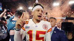 GLENDALE, ARIZONA - FEBRUARY 12: Patrick Mahomes #15 of the Kansas City Chiefs celebrates after defeating the Philadelphia Eagles 38-35 in Super Bowl LVII at State Farm Stadium on February 12, 2023 in Glendale, Arizona.   Christian Petersen/Getty Images/AFP (Photo by Christian Petersen / GETTY IMAGES NORTH AMERICA / Getty Images via AFP)