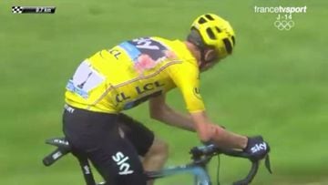 Chris Froome, tras las heridas que sufri&oacute; en la ca&iacute;da en la 19&ordf; etapa del Tour de Francia.