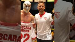 Jugadores del Sevilla visitan la Arena Coliseo de Guadalajara