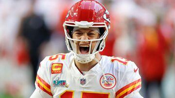 GLENDALE, ARIZONA - FEBRUARY 12: Patrick Mahomes #15 of the Kansas City Chiefs reacts before playing against the Philadelphia Eagles in Super Bowl LVII at State Farm Stadium on February 12, 2023 in Glendale, Arizona.   Carmen Mandato/Getty Images/AFP (Photo by Carmen Mandato / GETTY IMAGES NORTH AMERICA / Getty Images via AFP)