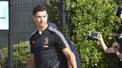 TURIN, ITALY - JULY 13:Cristiano Ronaldo arrives at JTC on July 13, 2019 in Turin, Italy. (Photo by Stefano Guidi/Getty Images )